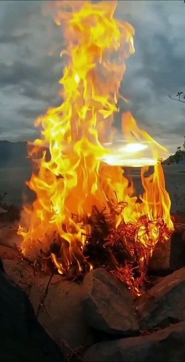 Dancing Flames - Deep relaxing music