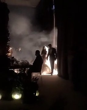 Ozan Tufan ve Rojin Haspolat evlendi; çift sahneye 'Mohikan Marşı' ile çıktı