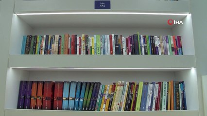 Küçükçekmece Belediyesi ‘Gezici Kütüphane’ ile vatandaşları kitapla buluşturuyor