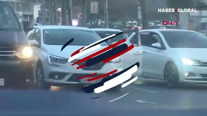 Sürücüye saldıran trafik magandası kamerada