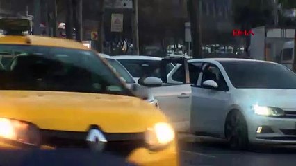 İstanbul'da trafik magandası kamerada!