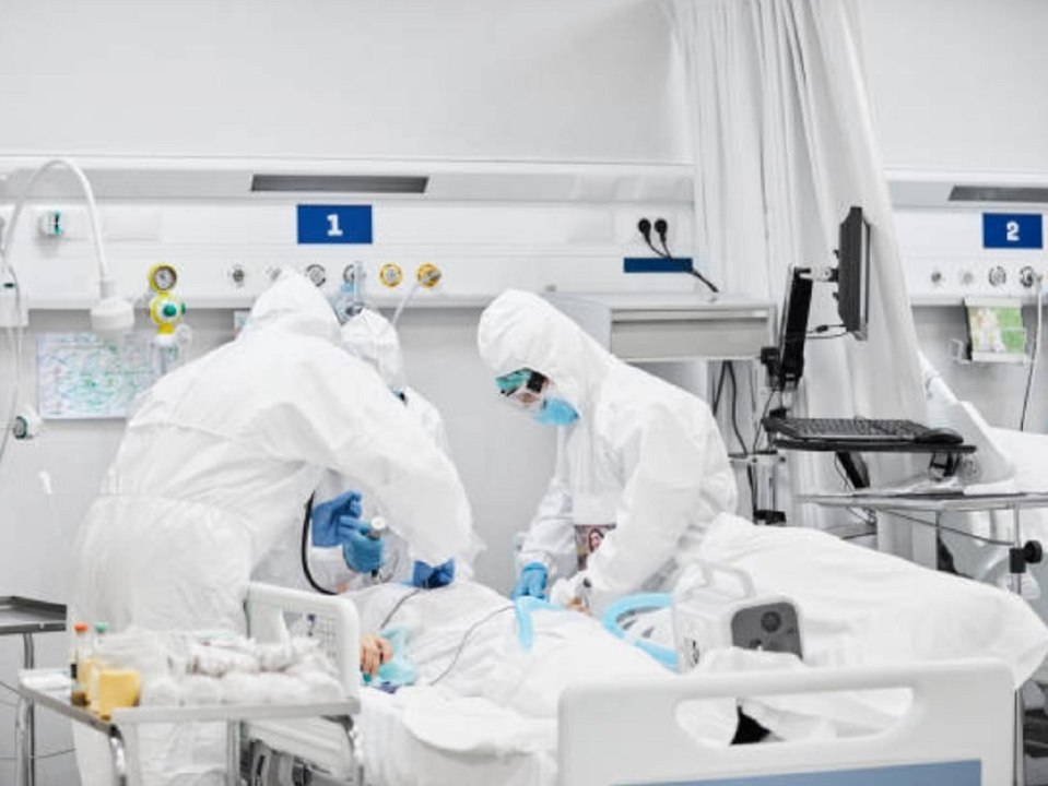 "wir malen keine schreckensbilder": intensivstationen bedrohlich voll