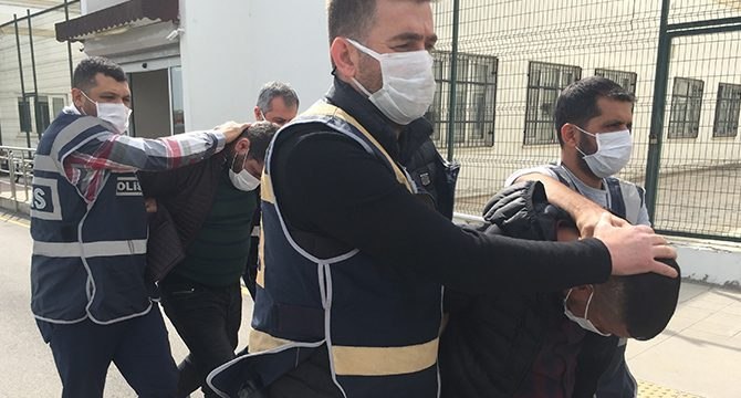 Polis katliamı önledi
