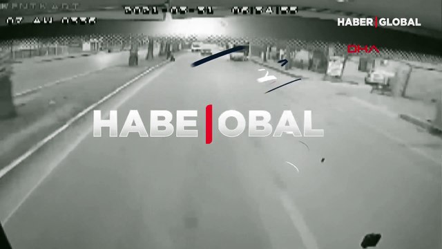 Antalya'da otobüs şoförü kadına şiddete müdahale etti, bıçakla hedef oldu! O anlar kamerada