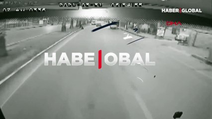 Antalya'da otobüs şoförü kadına şiddete müdahale etti, bıçakla hedef oldu! O anlar kamerada