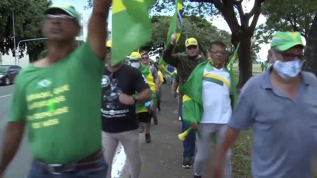 Βραζιλία: Πολίτες ζητούν από τον στρατό να υποστηρίξει τον πρόεδρο