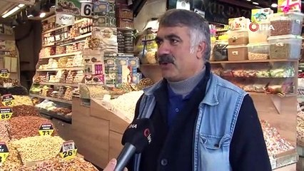 Eminönü’nde Ramazan öncesi alışveriş yoğunluğu