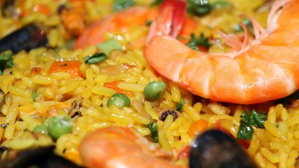 Paëlla Au Poulet, Au Chorizo Et Aux Fruits De Mer - Cooking With Morgane