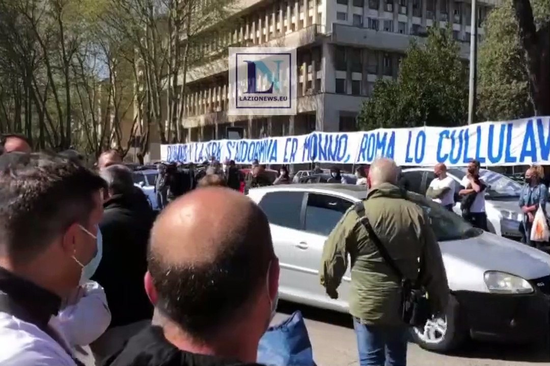 Funerali Guerini: lo striscione dei tifosi