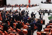 Son dakika: AK Parti, muhalefetin oylarıyla reddedilen güvenlik soruşturması teklifini tekrar Meclis'e getiriyor