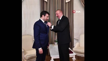 Azerbaycan Cumhurbaşkanı Aliyev'den Selçuk Bayraktar'a madalya