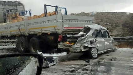 Son Dakika: Ankara-İstanbul otobanında dolu yağışı yüzünden zincirleme kaza: 4 ölü, 5 yaralı