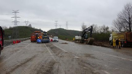 Düzce'de heyelanın olduğu bölgede yeni yol çalışmaları sürüyor
