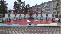 ESKİŞEHİR - 2. İnönü Zaferi'nin 100. yılı dolayısıyla tören düzenlendi