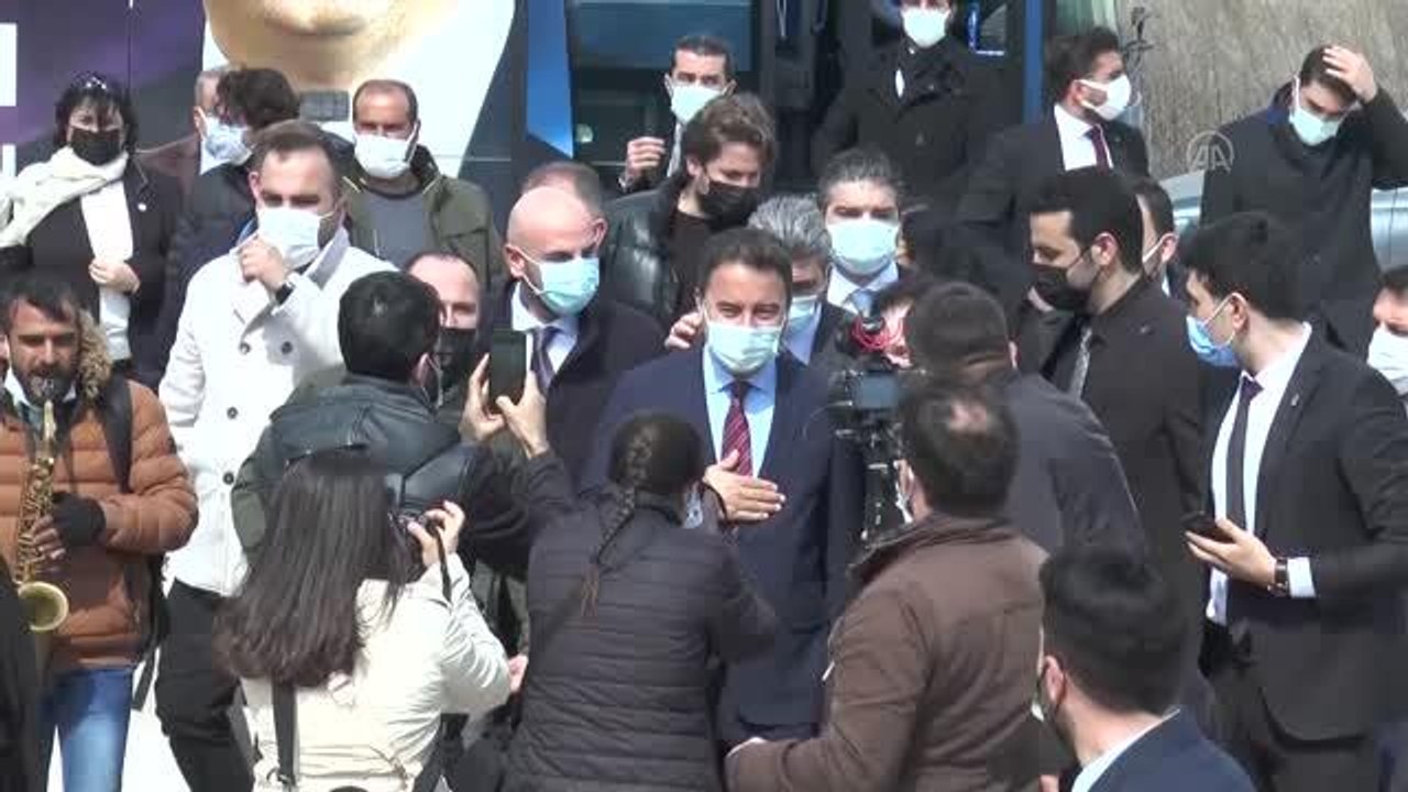 DEVA Partisi Genel Başkanı Babacan, partisinin ilçe kongresinde konuştu