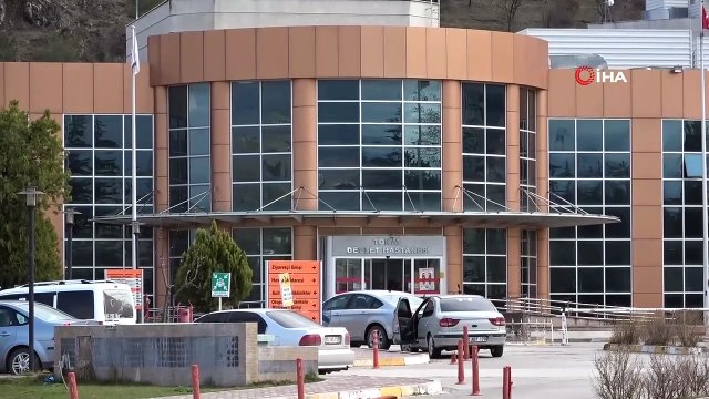 Tokat'ta koca dehşeti...Boşanmak isteyen karısını 22 yerinden bıçakladı