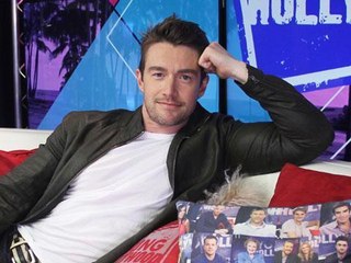 Robert Buckley Reveals His iZombie Transition