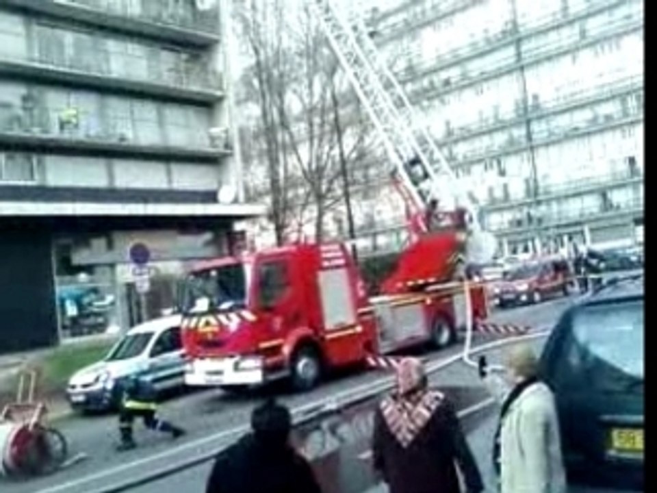 Feu à Sarcelles 95 !
