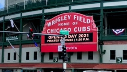 Fans arrive for chilly Opening Day at Wrigley Field