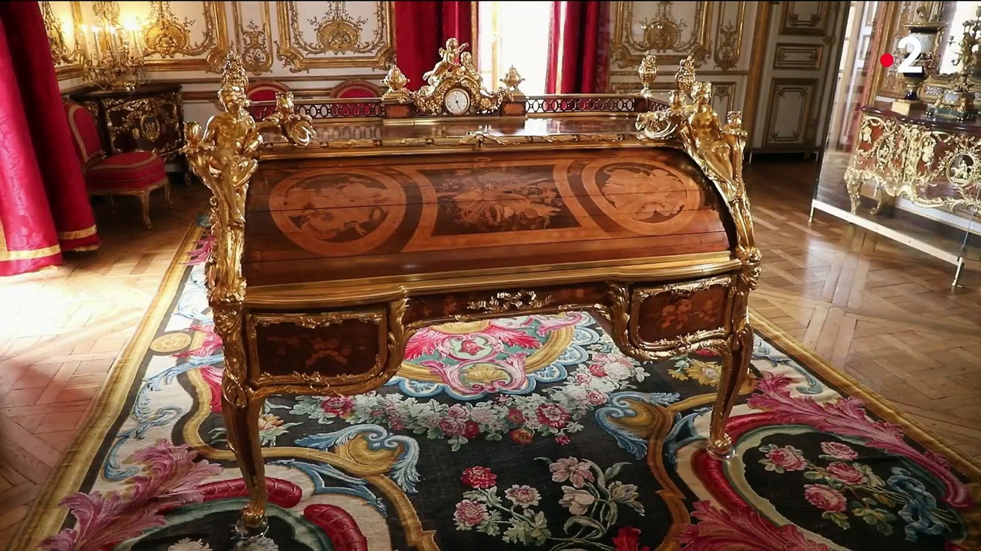 Château de Versailles : le mythique bureau de Louis XVI retrouve toute sa  splendeur après deux ans de restauration - Vidéo Dailymotion