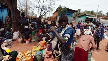 أغرب عادات الجمال في العالم - قبائل المورسي  Mursi Tribe