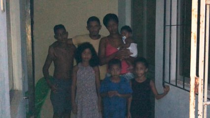 MÃE DE 5 FILHOS PASSANDO POR NECESSIDADE EM PEDRAS DE FOGO