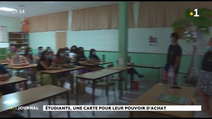 Une carte étudiant pour profiter de la jeunesse à petits prix