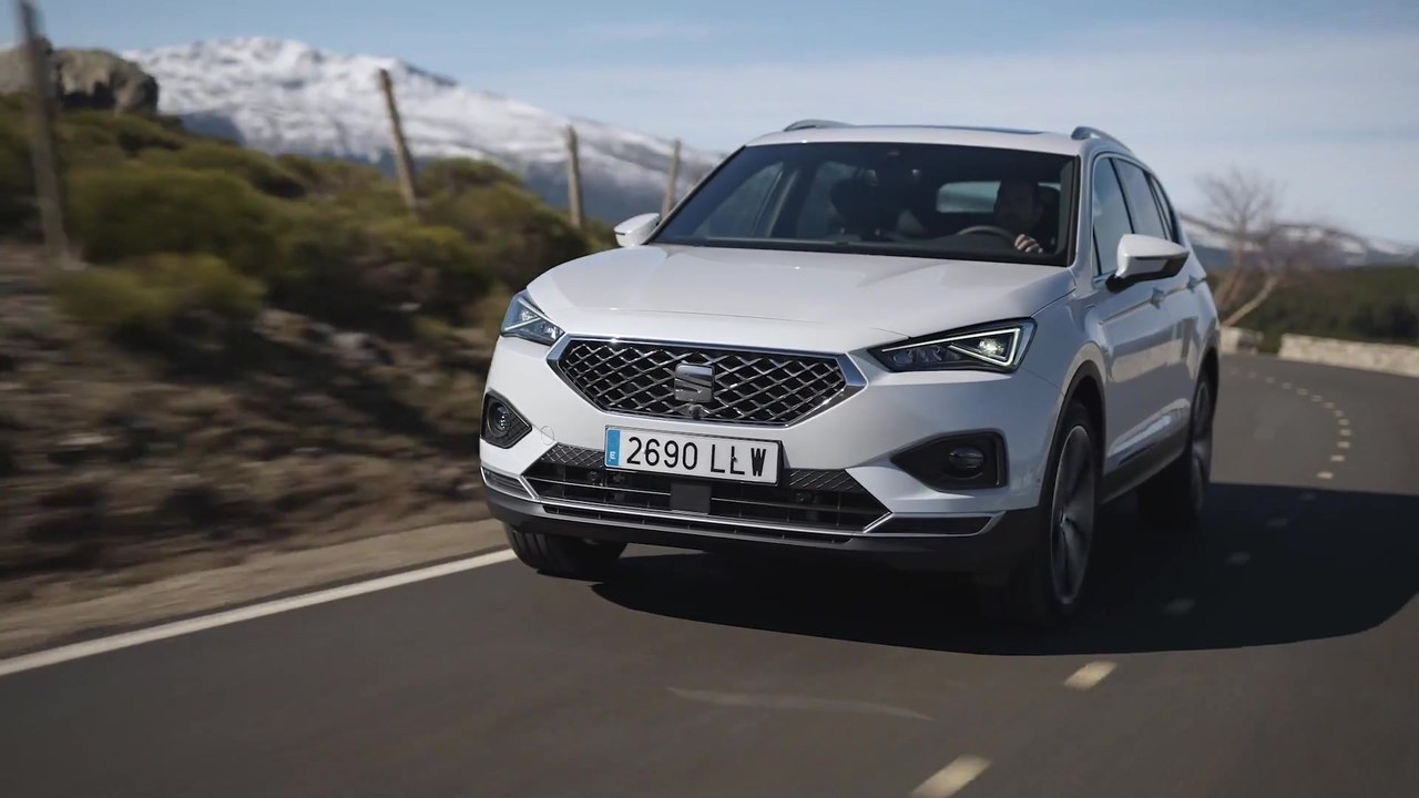 The new SEAT Tarraco e-HYBRID in Xcellence Oryx White