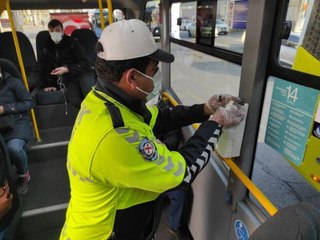 KAĞITHANE'DE TOPLU ULAŞIM ARAÇLARINDA KORONAVİRÜS DENETİMİ