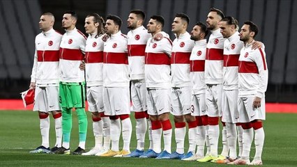 A Milli Takım'ın futbolcularına dağıtılan primler dudak uçuklattı, yeni bir prim tartışması daha doğdu