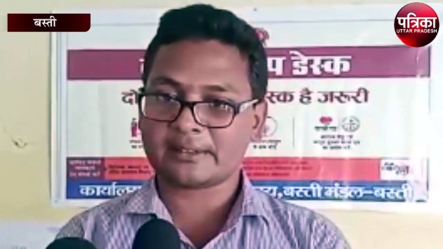 योगी सरकार में रिश्वत लेते अधिकारी का वीडियो हुआ वायरल