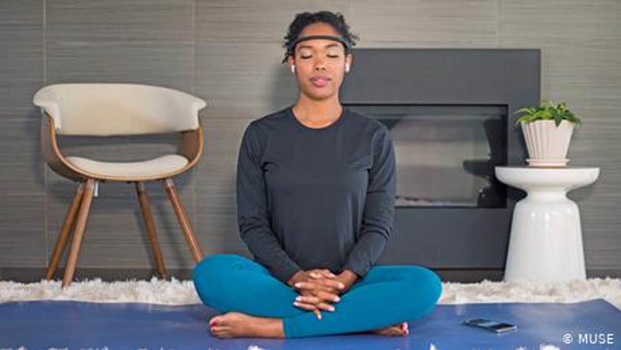 Gadgets that Read Emotions: Wearable Mood Trackers