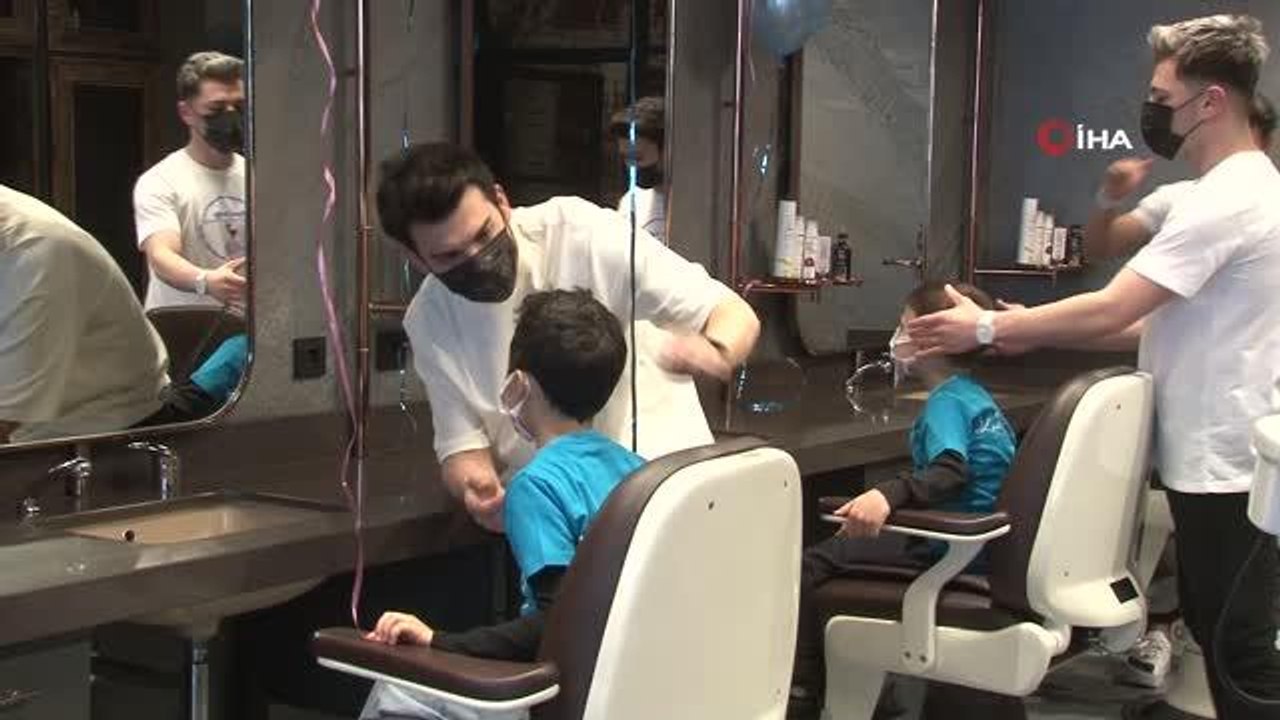 Son dakika haberi | Özel çocuklar, hem berber abilerini hem birbirlerini tıraş etti