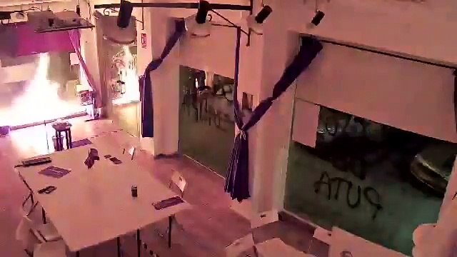 Atacan la sede de Podemos en Cartagena con material explosivo