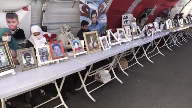 DİYARBAKIR - Diyarbakır anneleri evlatlarına teslim ol çağrısında bulundu