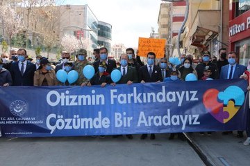 Son dakika haberi: Şırnak'ta, otizmli çocuklar için farkındalık yürüyüşü