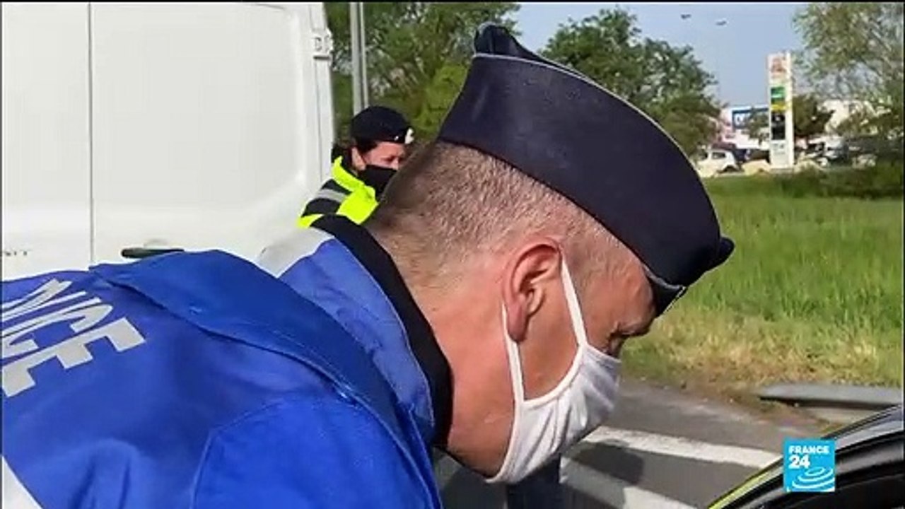 Covid-19 en France : les gares et les routes prises d'assaut