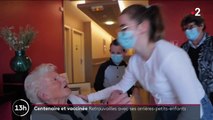Covid-19 : les émouvantes retrouvailles d'une retraitée vaccinée avec sa famille