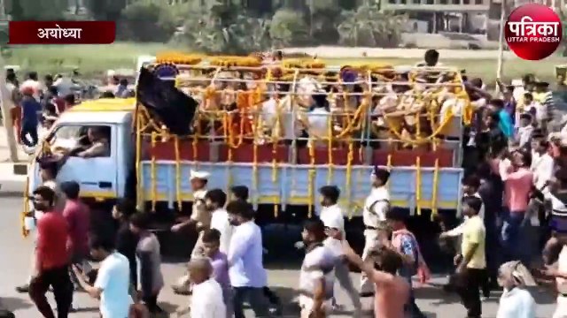 शहीद राजकुमार की अंतिम यात्रा पर हुई फूलों की वर्षा, अयोध्यावासियों ने दी श्रद्धांजलि