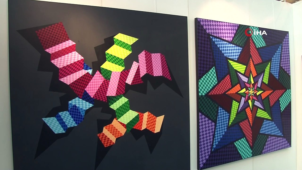 Kılıçdaroğlu, ArtAnkara 7. Çağdaş Sanat Fuarı'nı gezdi