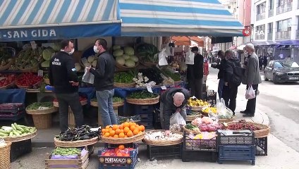 Kısıtlamalara saatler kala alıveriş yoğunluğu yaşandı