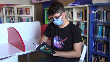 17 Yaşındaki Lise Öğrencisinden Bilim-Kurgu Kitabı