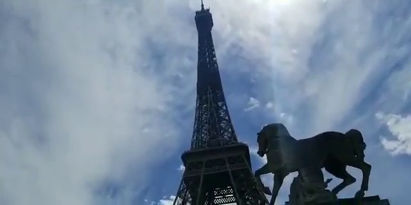 PARIS EIFFEL TOWER AMAZING BRIEF SITE