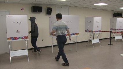 사전투표 이틀째...부산 연산6동 투표소 / YTN