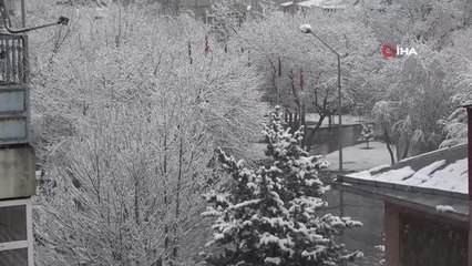 Ardahan'da kar yağışı aralıklarla etkisini sürdürüyor