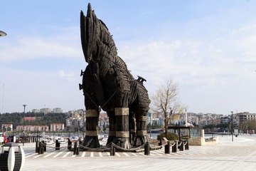 Çanakkale'de, 3 hafta sonra sokaklar boş kaldı