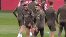 Entrenamiento de alta intensidad del Atlético de Madrid antes del choque contra el Sevilla