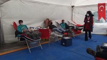 Beyoğlu Belediyesi saha çalışanları, Kızılay'a kan bağışladı