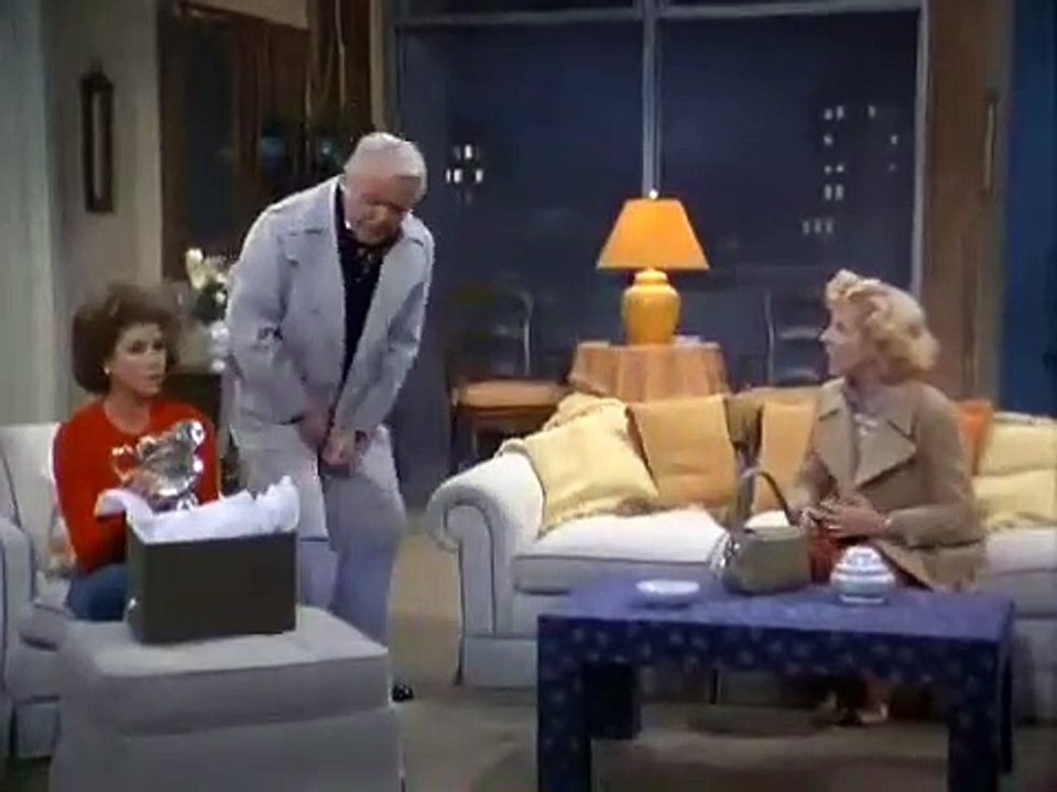 Mary Tyler Moore S06E12 Ted's Tax Refund