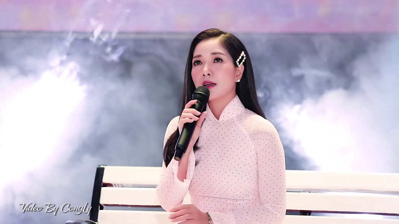 Buồn Chi Em Ơi - Thúy Huyền